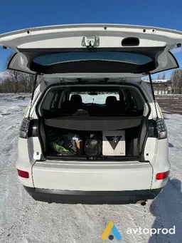 Photo 3 - Mitsubishi Outlander 2011