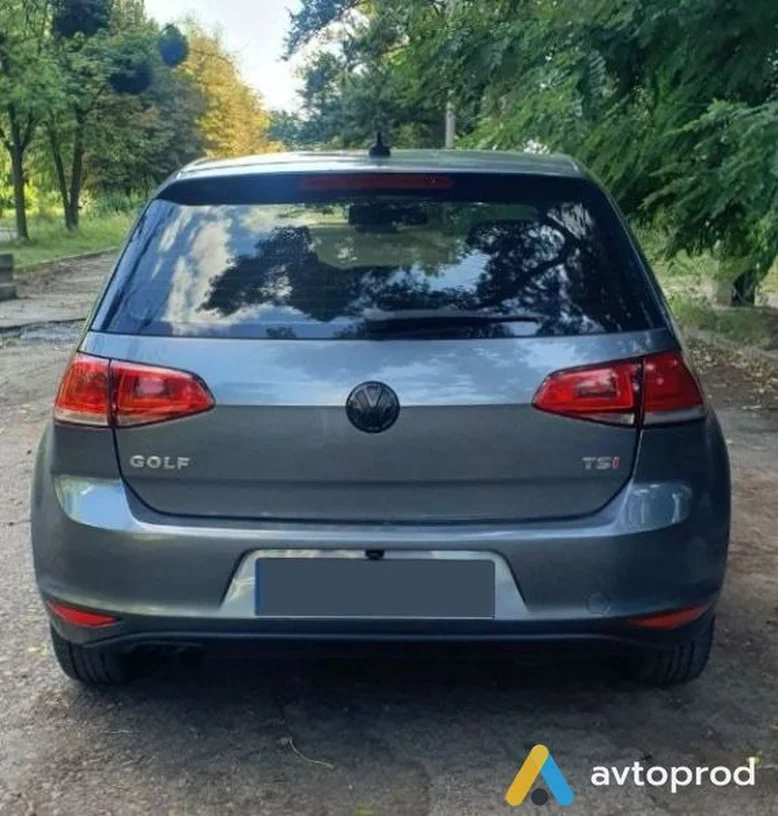 Фото 2 - Volkswagen Golf 2015