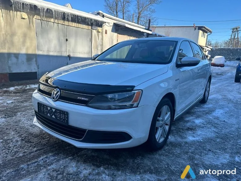 Фото 1 - Volkswagen Jetta 2013