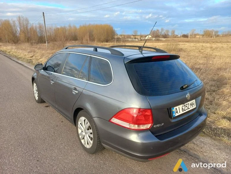 Фото 3 - Volkswagen Golf 2008