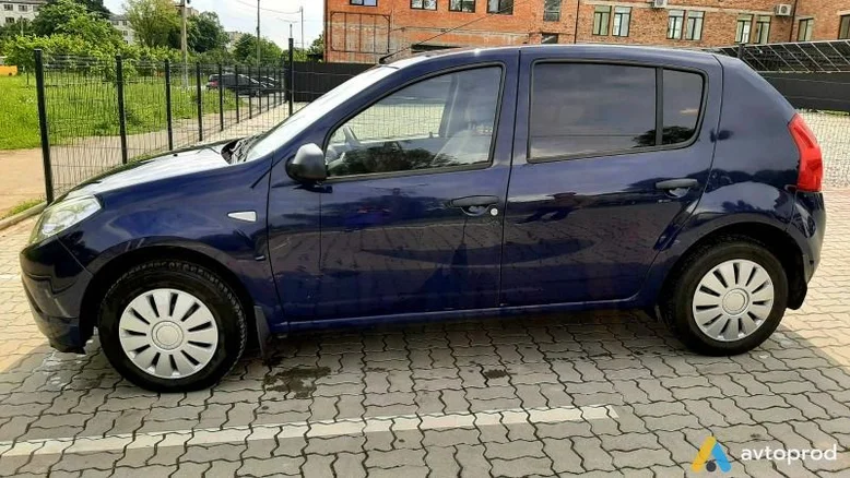 Фото 2 - Dacia Sandero 2012