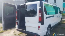 Photo 2 - Opel Vivaro 2016