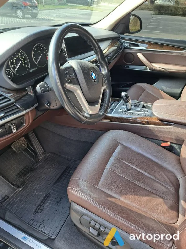 Фото 1 - BMW X5 2015