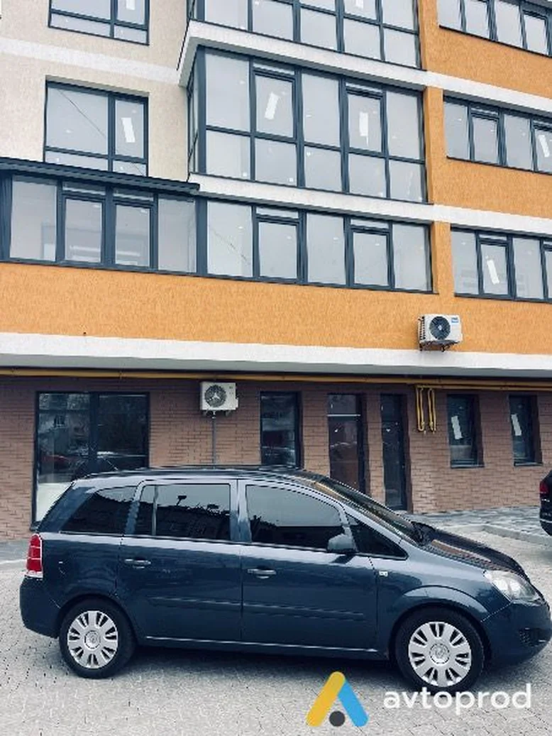 Фото 3 - Opel Zafira 2009