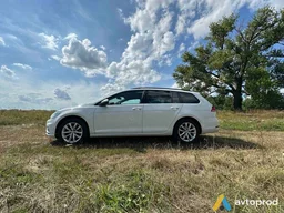 Фото 3 - Volkswagen Golf 2018