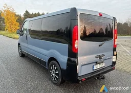 Фото 3 - Opel Vivaro 2011