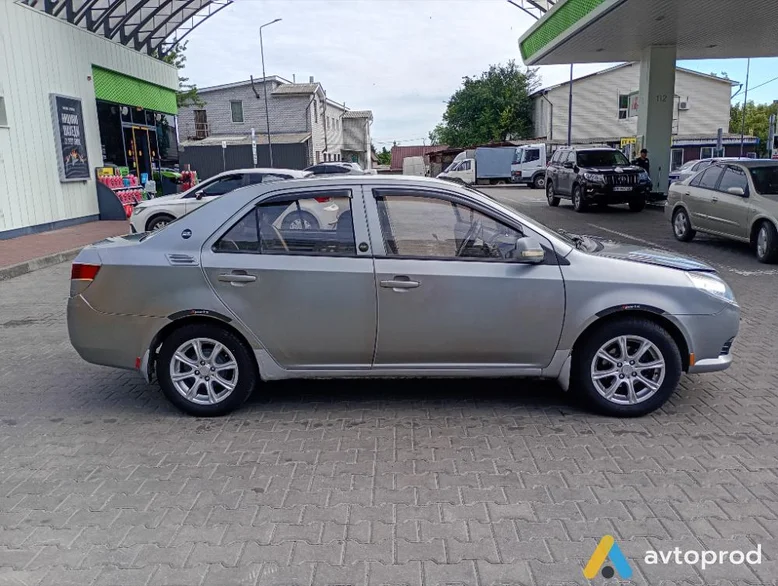 Фото 4 - Geely MK 2012