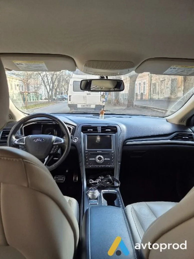 Фото 1 - Ford Fusion 2016