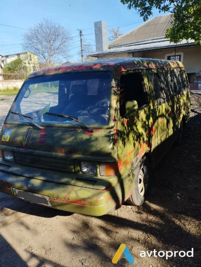 Фото 2 - Mazda 1000 1994