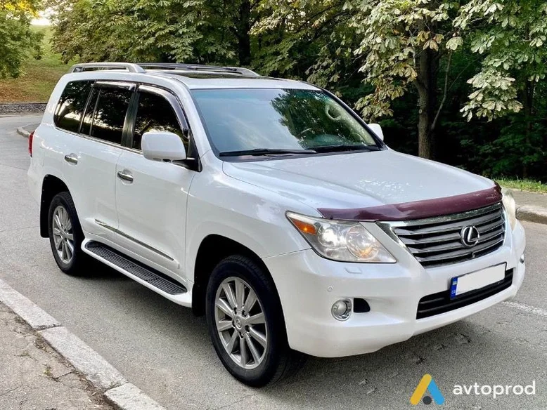 Фото 1 - Lexus LX 2010