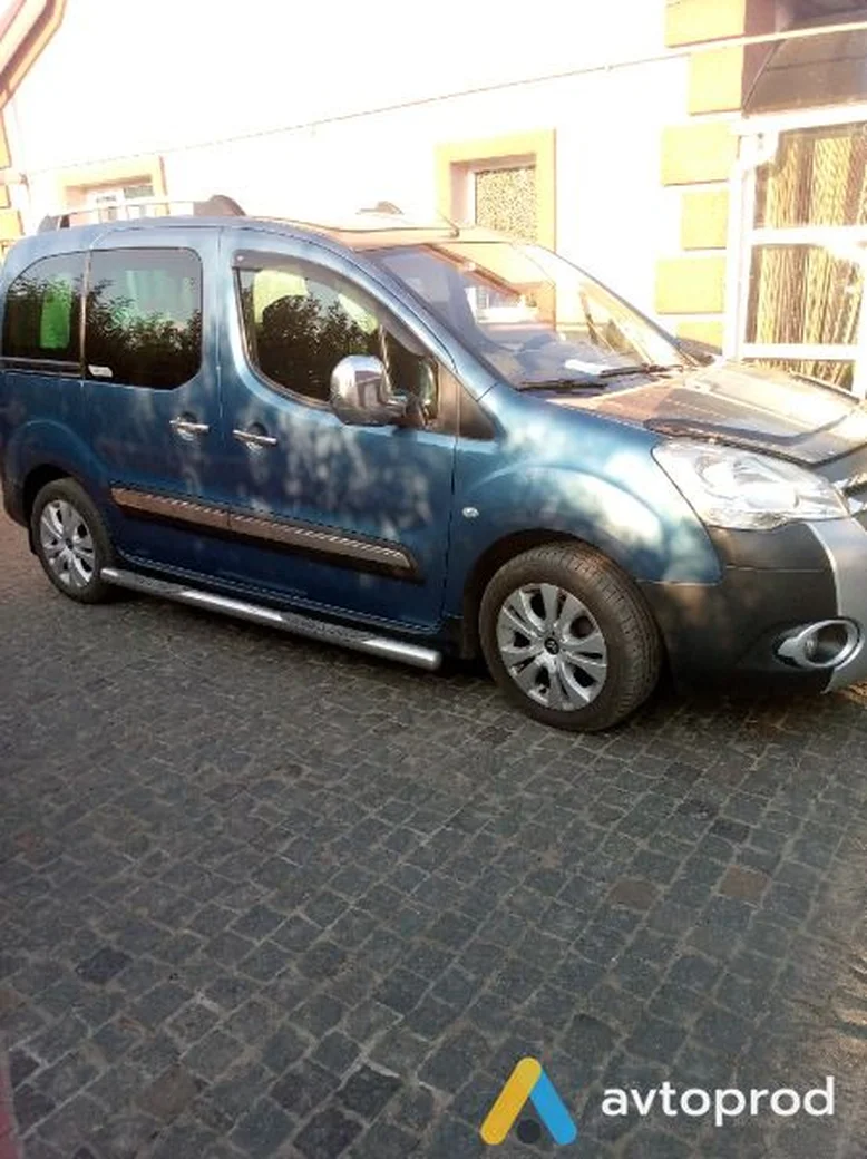 Фото 4 - Citroen Berlingo 2011