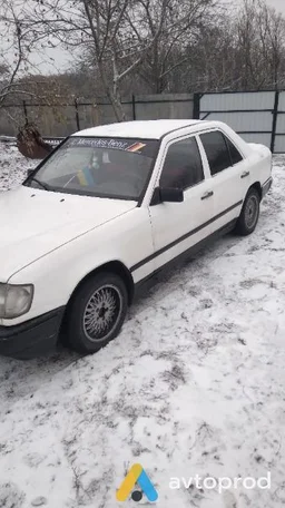 Photo 3 - Mercedes-Benz 190 1986