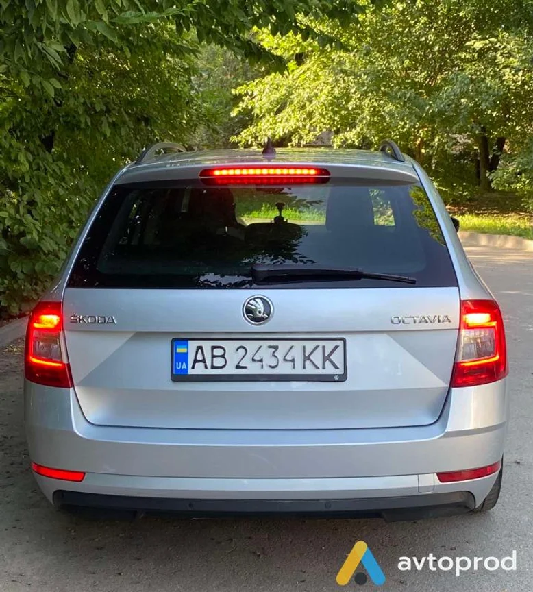 Фото 4 - Skoda Octavia 2017