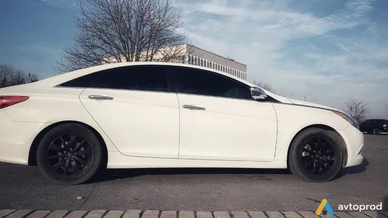 Фото 2 - Hyundai Sonata 2013