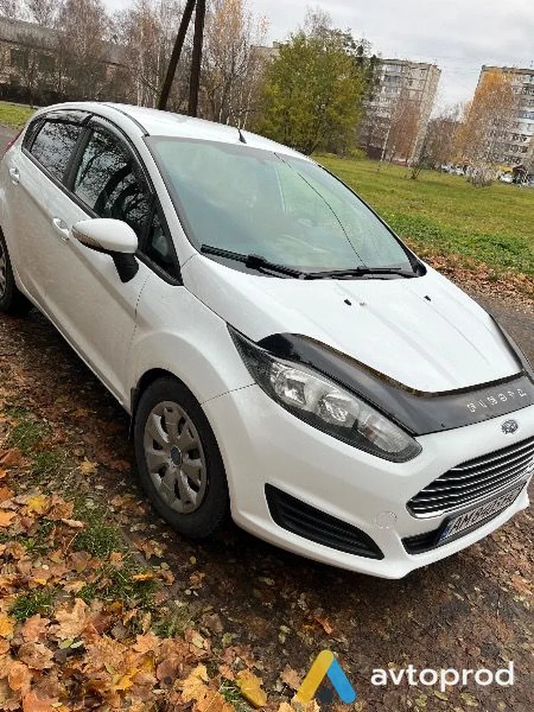 Фото 1 - Ford Fiesta 2013