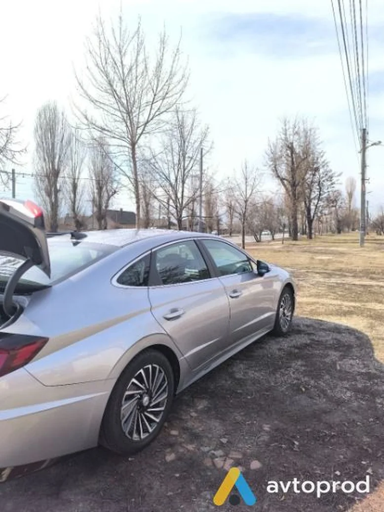 Фото 4 - Hyundai Sonata 2020