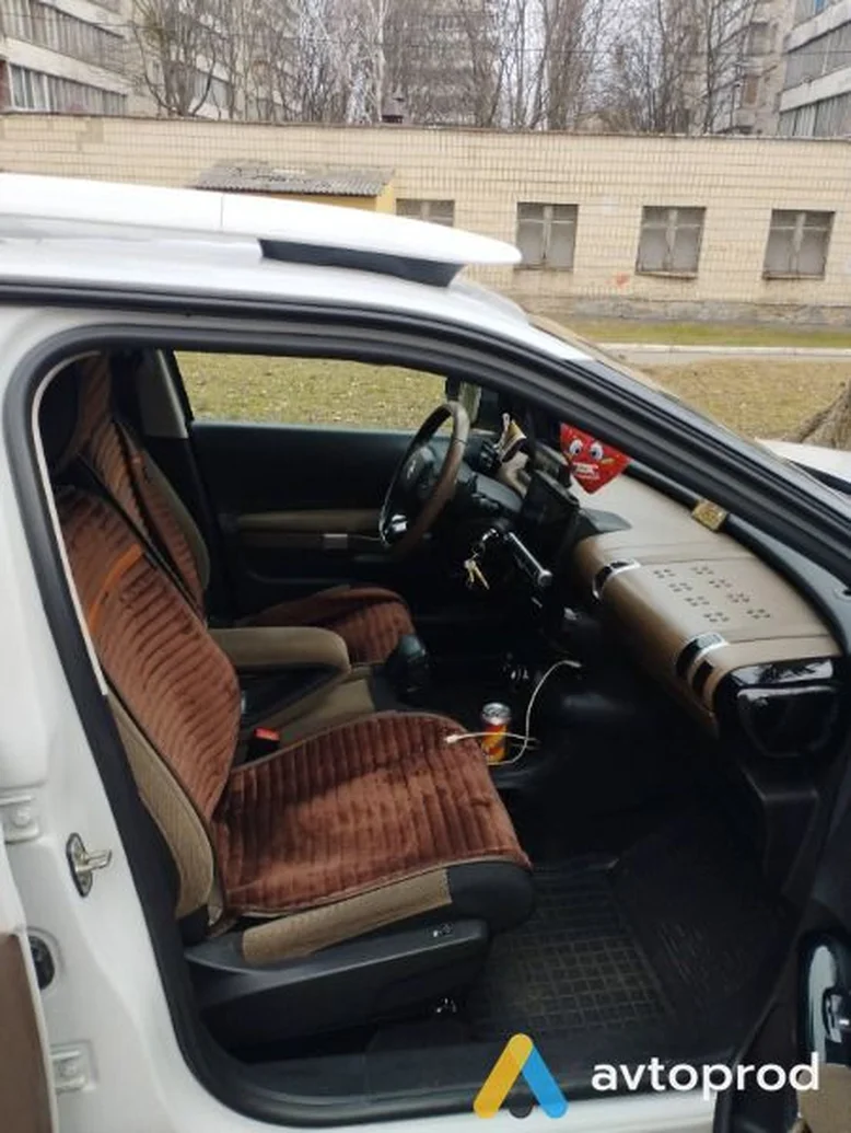 Фото 3 - Citroen C4 2015