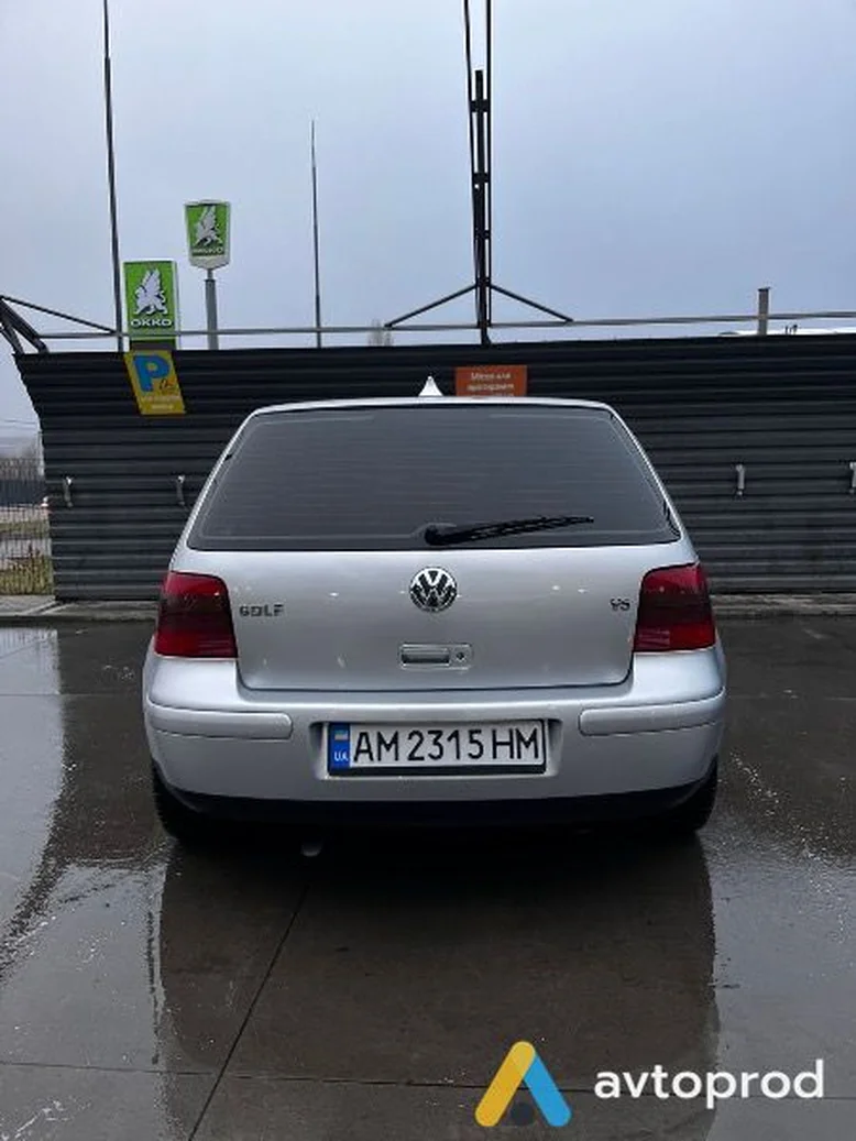 Фото 3 - Volkswagen Golf 2001