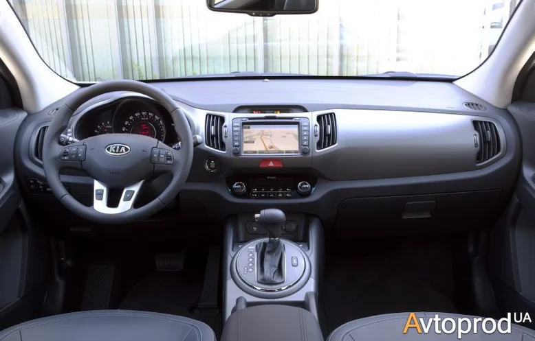 Фото 4 - Kia Sportage 2011