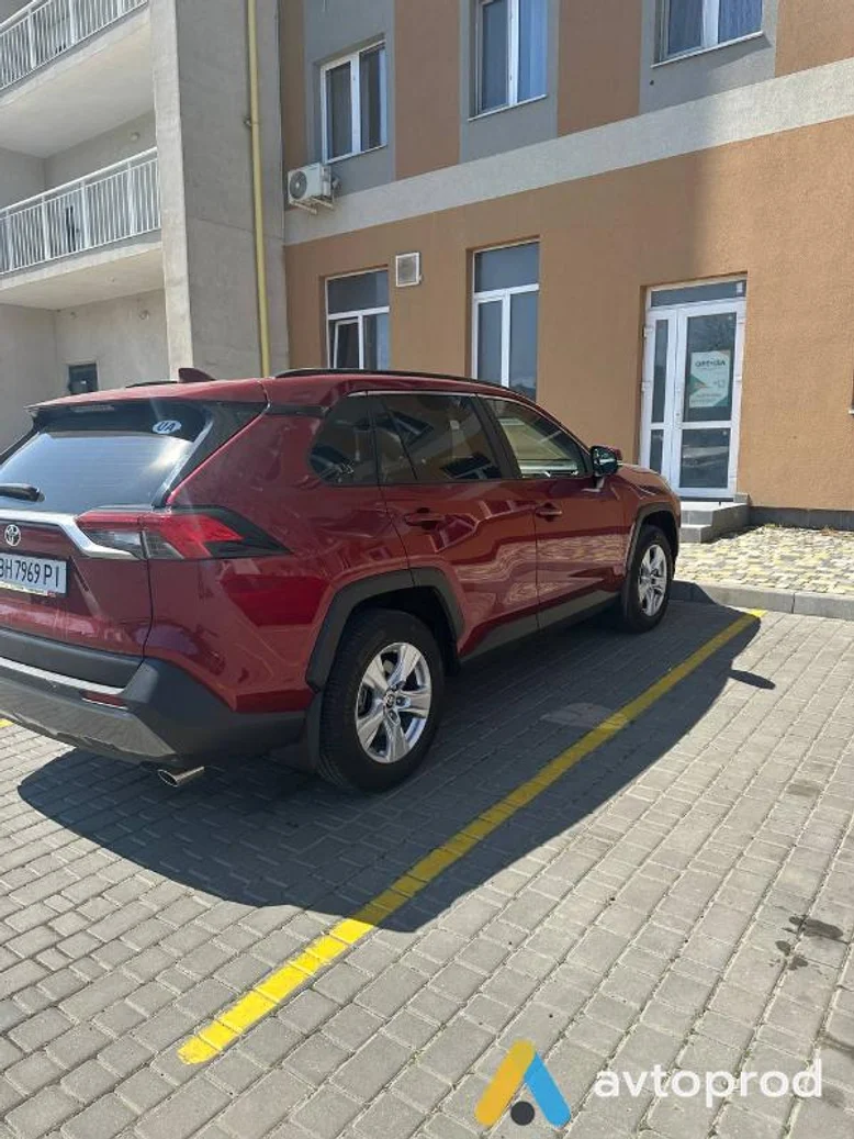 Фото 2 - Toyota RAV 4 2019