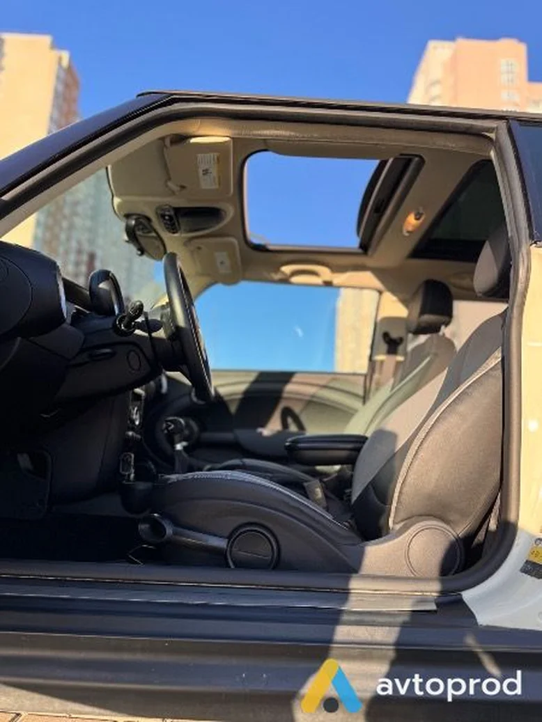 Фото 4 - Mini Cooper 2011