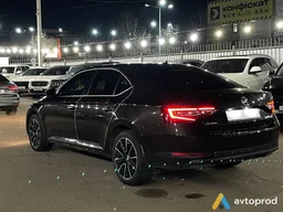 Photo 2 - Skoda Superb 2017