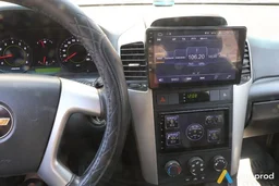 Photo 3 - Chevrolet Captiva 2010