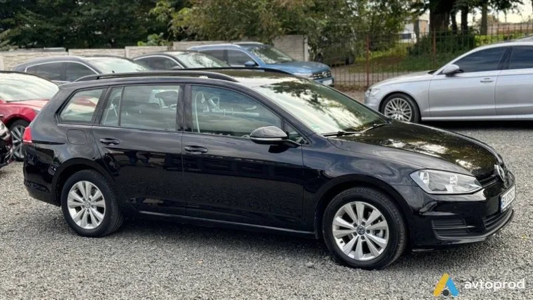 Фото 4 - Volkswagen Golf 2015