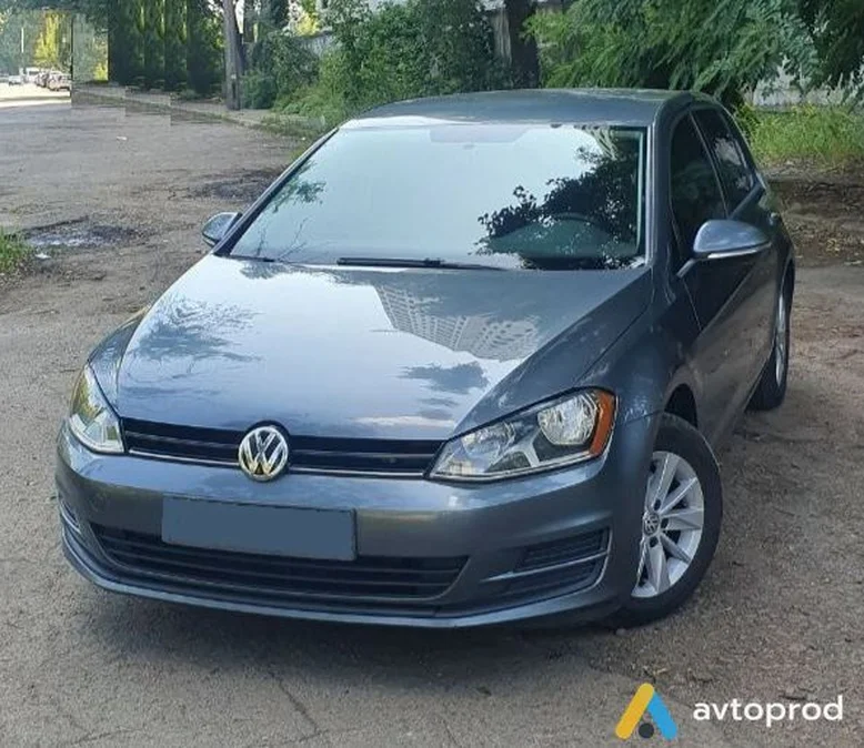 Фото 1 - Volkswagen Golf 2015