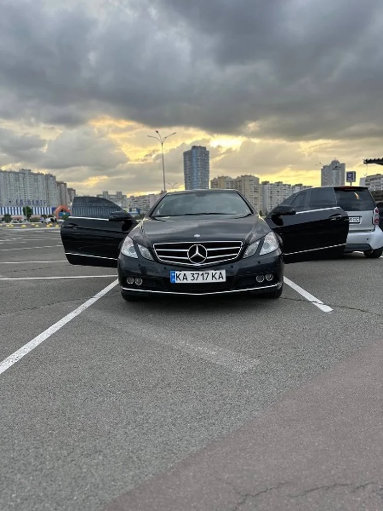 Фото 2 - Mercedes-Benz Coupe 2011