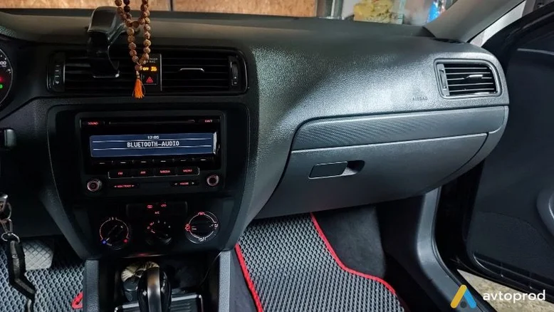 Фото 3 - Volkswagen Jetta 2015