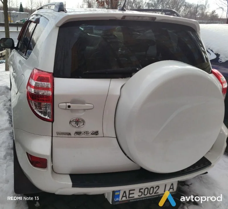 Фото 1 - Toyota RAV 4 2012
