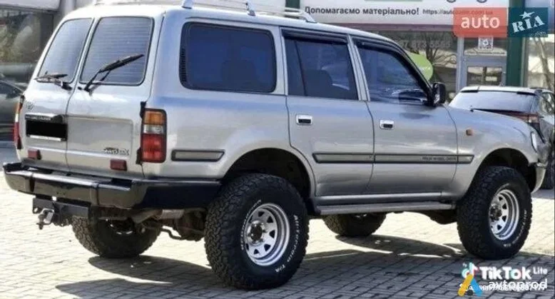 Фото 2 - Toyota Land Cruiser 1995