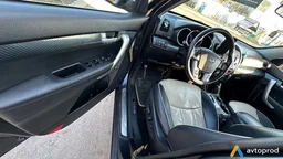 Photo 3 - Kia Sorento 2011