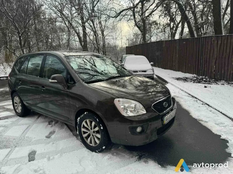 Фото 2 - Kia Carens 2011