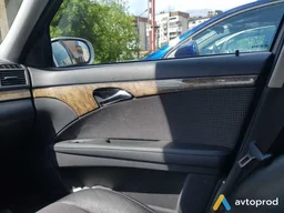 Photo 2 - Mercedes-Benz E-class 2006