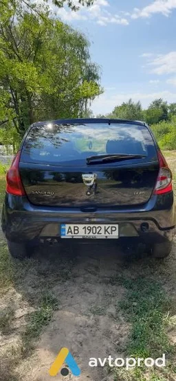 Photo 3 - Dacia Sandero 2010