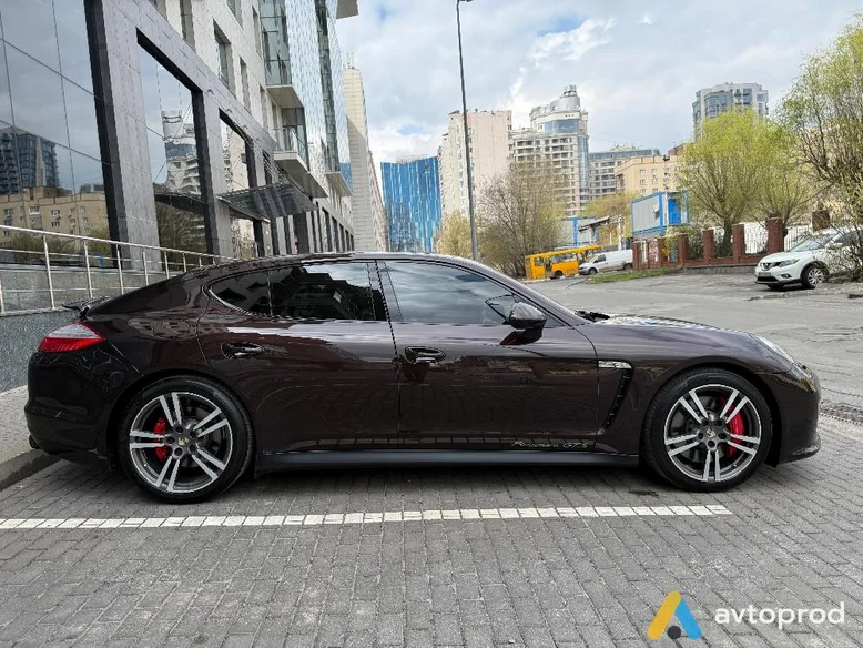 Фото 4 - Porsche Panamera 2013