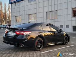 Photo 3 - Toyota Camry 2020