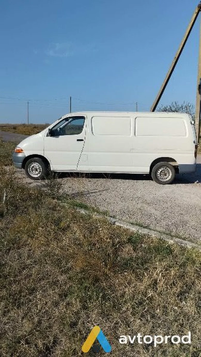 Фото 1 - Toyota Hiace 2001
