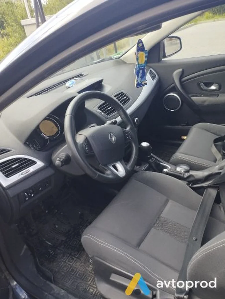 Фото 3 - Renault Megane 2009