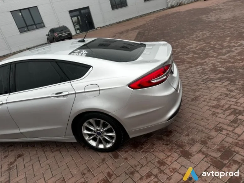 Фото 2 - Ford Fusion 2017