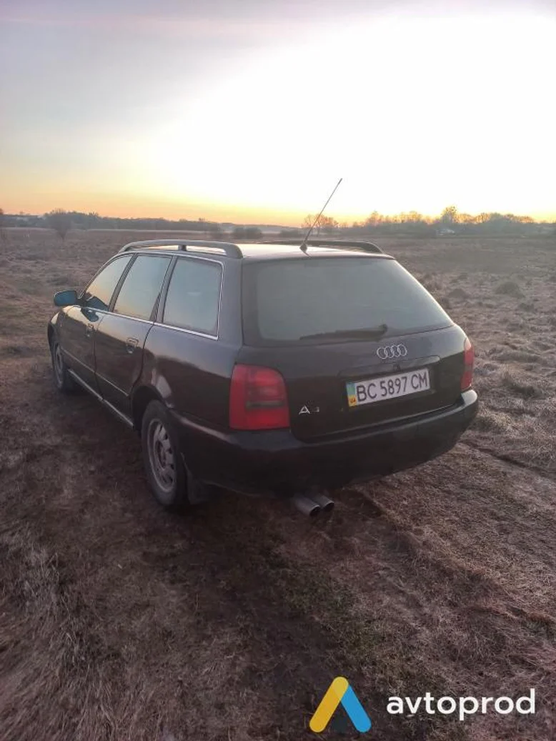 Фото 4 - Audi A4 2000