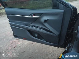 Photo 4 - Toyota Camry 2020