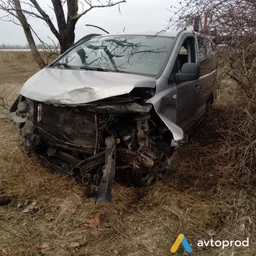 Photo 4 - Hyundai H-1 2011