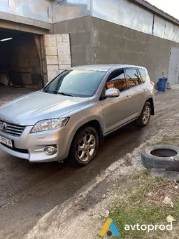 Photo 2 - Toyota RAV 4 2010