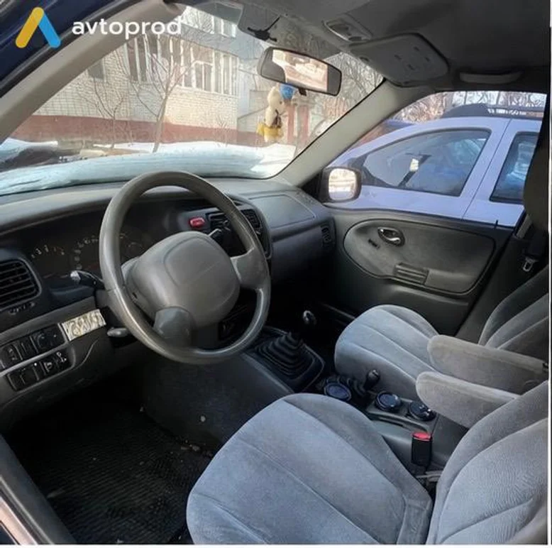 Фото 4 - Suzuki XL7 2002