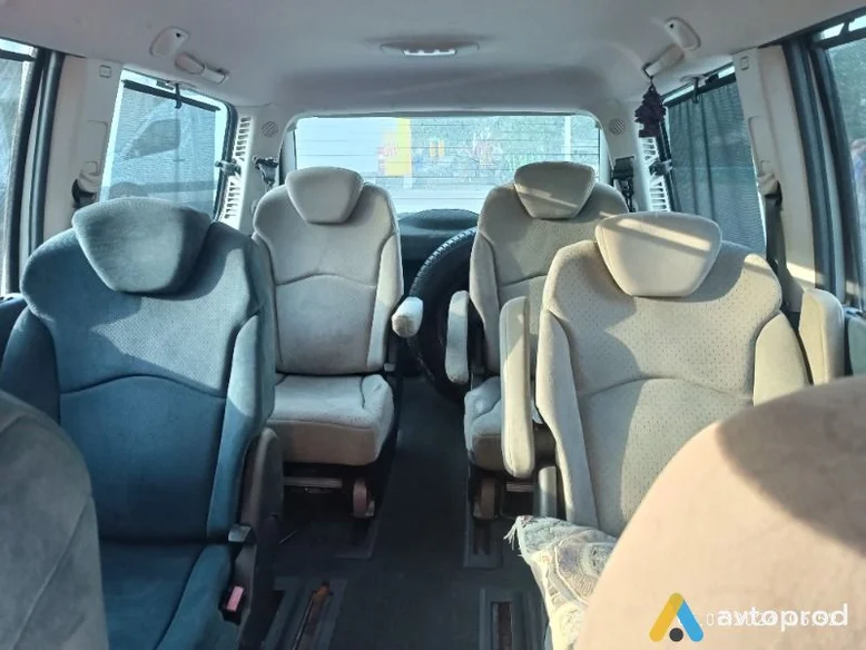 Фото 1 - Lancia Phedra 2004