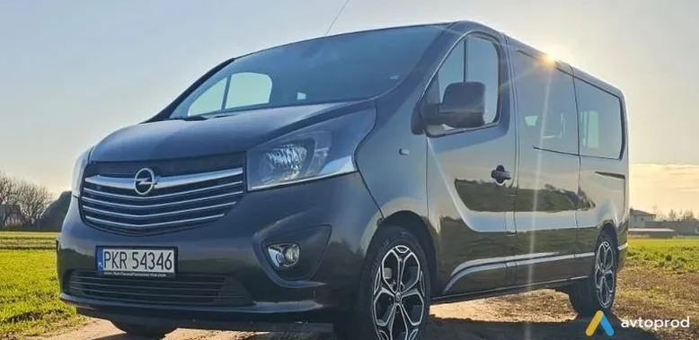 Фото 2 - Opel Vivaro 2015