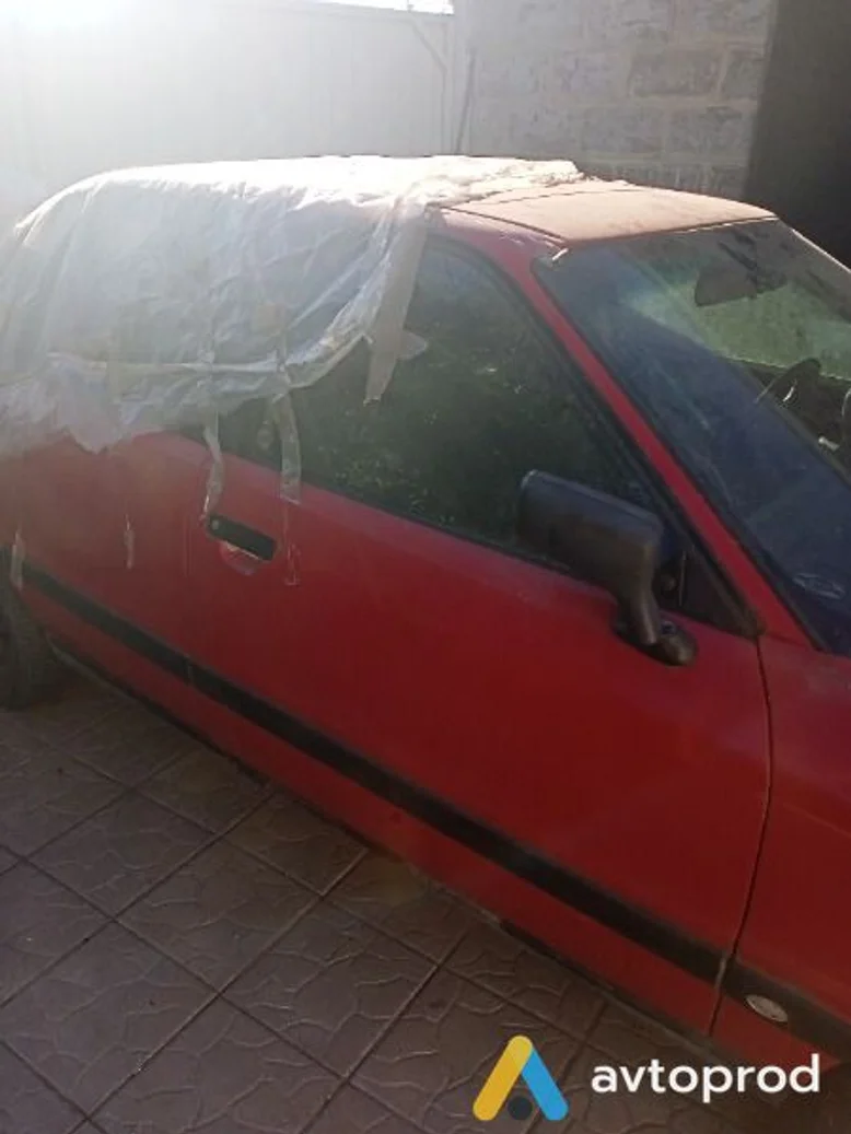 Фото 2 - Audi 80 1990